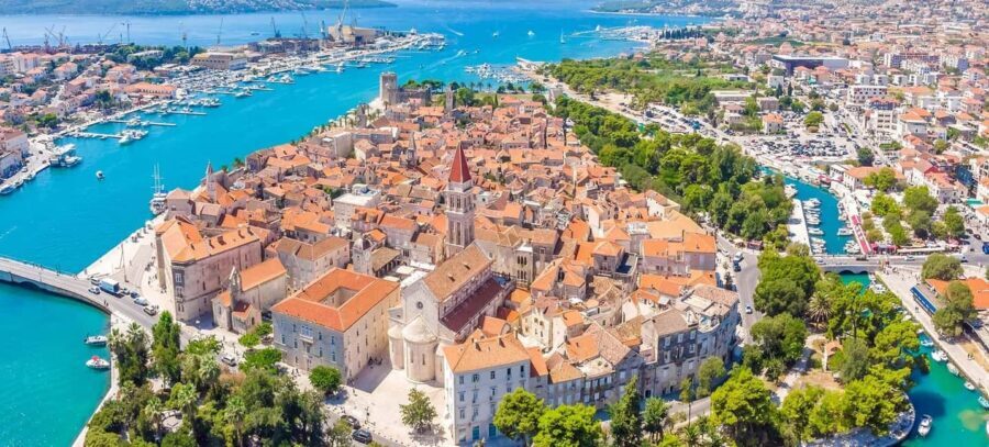 Split: Trogir & Split Shore Excursion with Pastry Tasting - Transport & Group Size