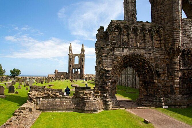 St Andrews Small Group Day Tour from Edinburgh - FAQs