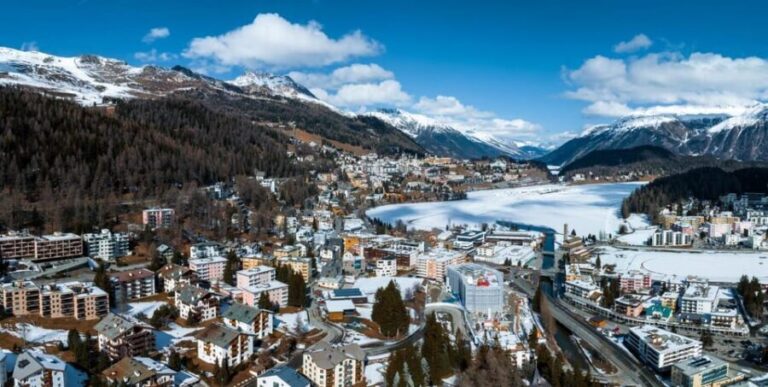 St. Moritz: Express Walk with a Local in 60 minutes - How the Tour Is Designed