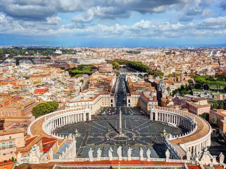 St. Peter's Basilica Wonders: Michelangelo, Bernini & Crypt - Practical Considerations: The Tour Itinerary