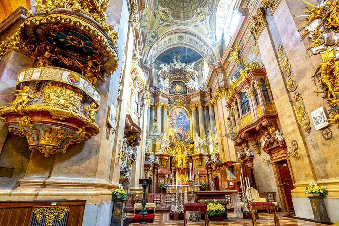 St Stephen's Cathedral, Top Churches of Vienna Old Town Tour - The Experience: What Makes It Stand Out