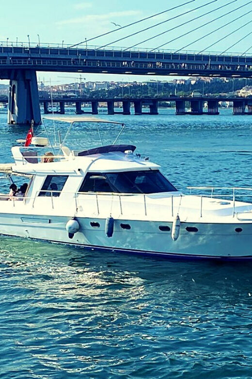 stanbul: Bosphorus Private Yacht Cruise with Tea and Coffee - Why You’ll Love This Bosphorus Yacht Cruise