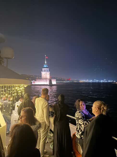 stanbul:Bosphorus Dinner Cruise & Soft and Alcohol Drinks - The Highlights of the Cruise