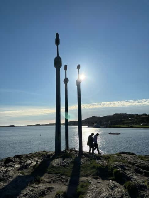 Stavanger: Private Bike Tour with 3 Swords Monument - A Perfect Mix of City and Coastline