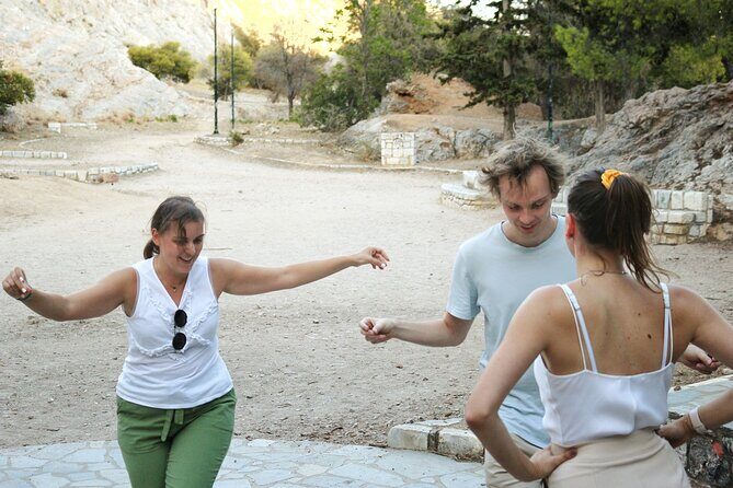Steps to tradition: Greek Traditional Dances in Athens - Who Should Consider This Tour?