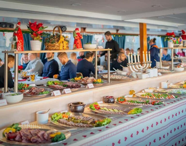 Stockholm: All-You-Can-Eat Christmas Buffet Cruise Livemusic - Who Should Consider This Experience?