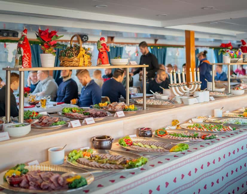 Stockholm: All-You-Can-Eat Christmas Buffet Cruise Livemusic - Who Should Consider This Experience?