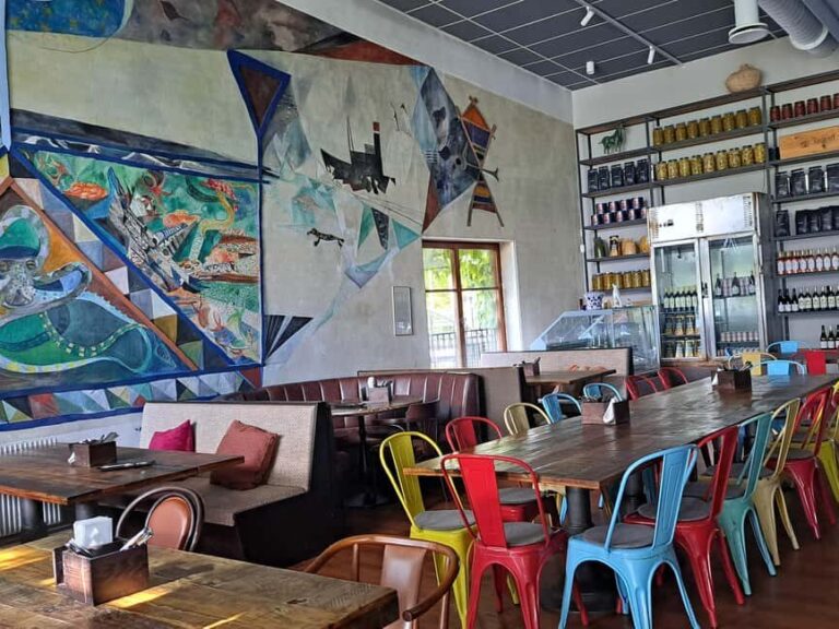 Stockholm: Boat Trip to Exe Ericson Mural & Pizza - What to Expect: From Art to Plate