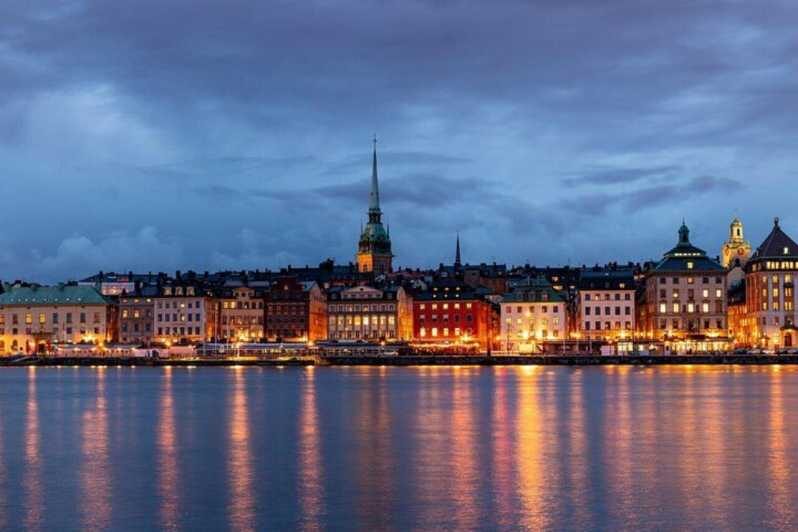 Stockholm: Must-See Attractions Walking Tour with a Guide - The Value of This Tour