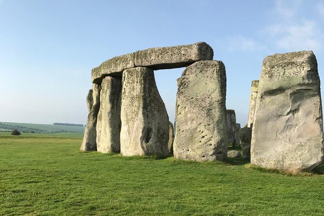 Stonehenge Independent Visit With Private Driver Up To 3 People - The Value for Money