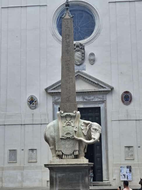 Sunday walk through Rome - Transportation and Practical Tips