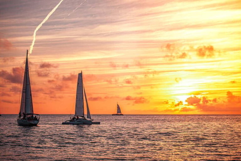 Sunny Beach: Sunset Catamaran Cruise with Dinner & Prosecco - Who Is This Tour Best For?
