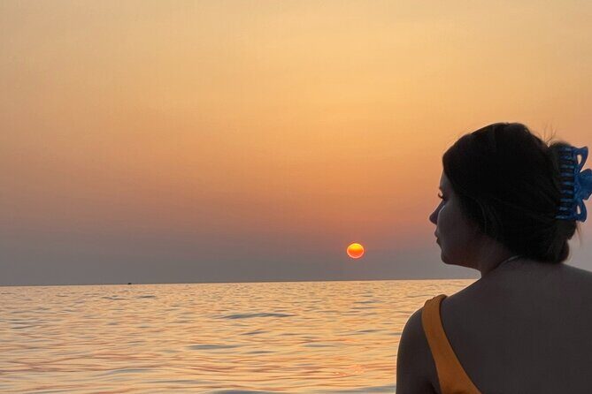 Sunrise in a Stand-up Paddle with Breakfast on board - Is It Worth the Price?