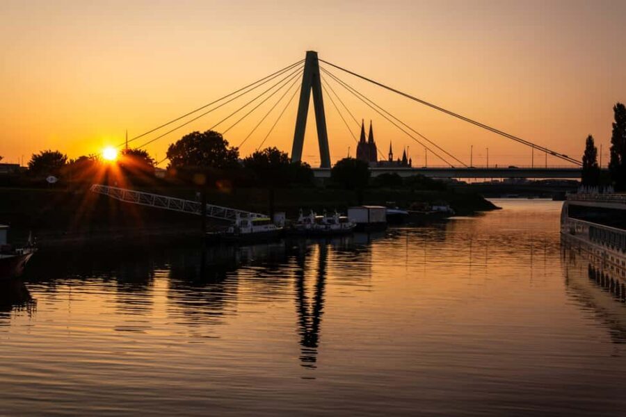 Sunset & Blue Hour Photography  Photo walk through Cologne - The Itinerary and What You Can Expect