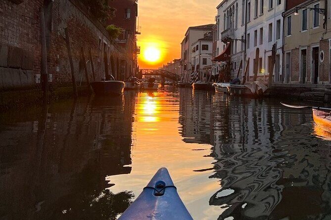 Sunset Kayak Tour in Venice: Discovering the Citys Canals - The Experience from Travelers: What People Say