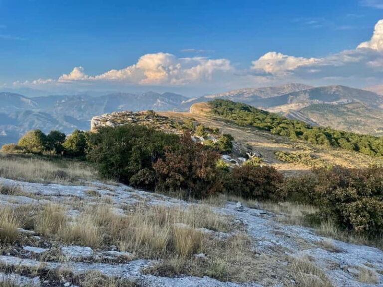 Sunset on Gâche mountain - Panoramic view of the Alps - Who Should Consider This Tour?