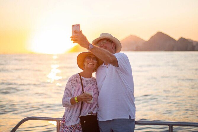 Sunset Party Cruise at Los Cabos - What to Expect from the Sunset Party Cruise