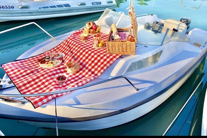 Sunset Private Boat Tour In Nice - What Makes This Tour Stand Out