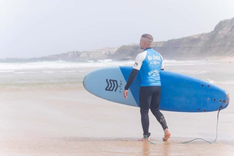 Surfboard rental + wetsuit + 1 surf lesson - What to Expect from the Tour