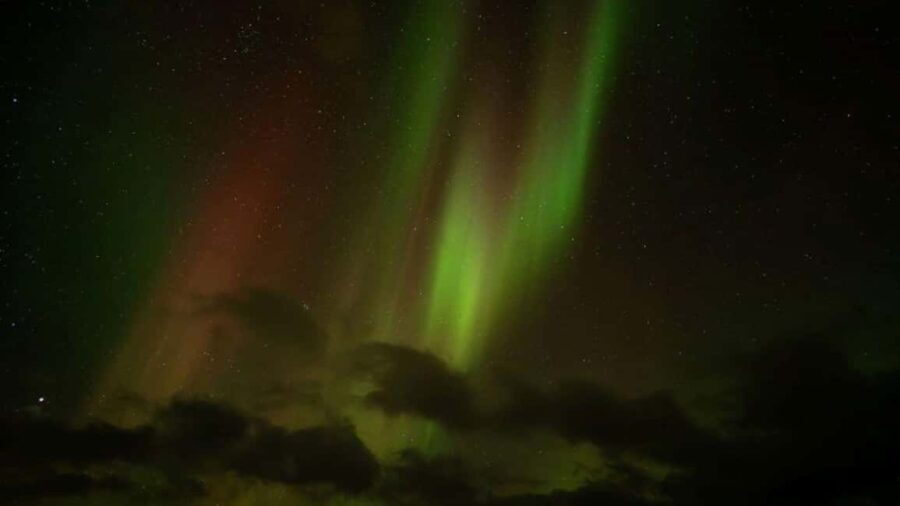 Svolvær: Northern Lights Tour with Hot Drinks & Photos - FAQs