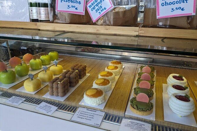 Sweet walking food tour in Paris with local guide - What the Food and Experience Mean for You