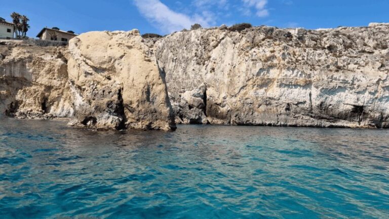 Syracuse:Snorkeling+Pillirina, Ortigia & sea caves boat tour - Visiting Pillirina Bay and the Marine Protected Area