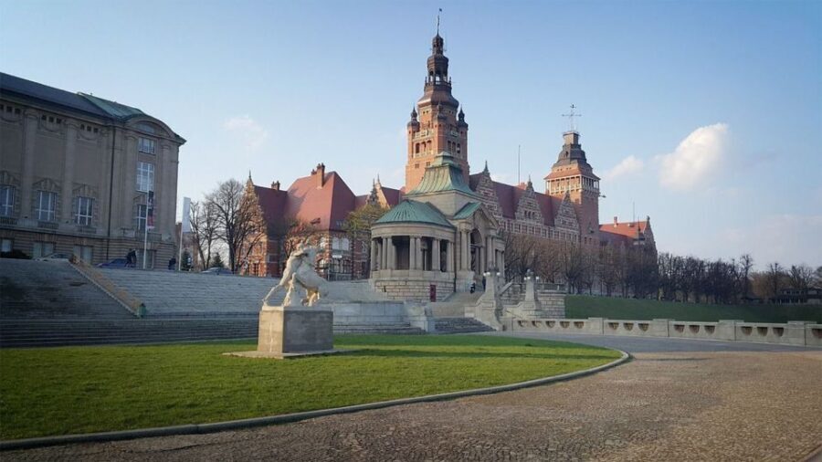 Szczecin: Medieval Old Town Private Walking Tour - The Scenic and Historic High Points