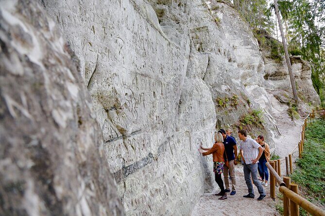 Tallinn-Riga Sightseeing Tour Bus - Who is this tour best suited for?