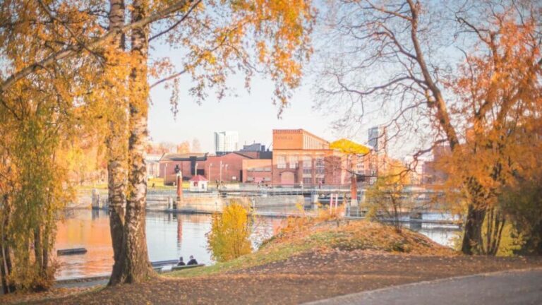 Tampere: In the Patrons Footsteps Walking Tour - Visiting the Finlayson Factory Area