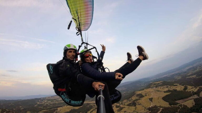 Tandem Paragliding over Barcelona + Transport - The Value of This Experience