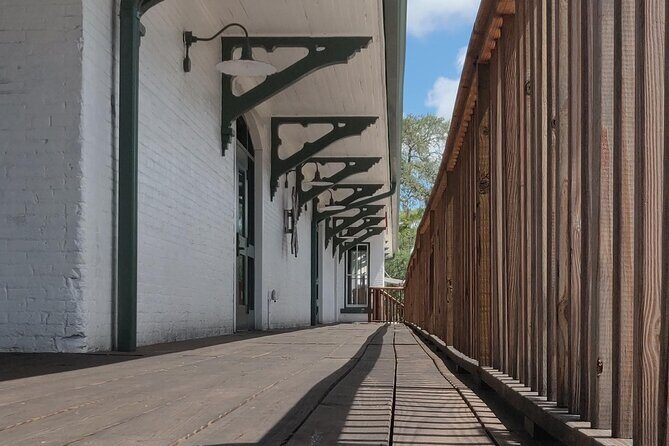 Tarpon Springs: Ghost & History Tour by Silent Slayer Ghost Tours - How Does It Compare to Similar Experiences?