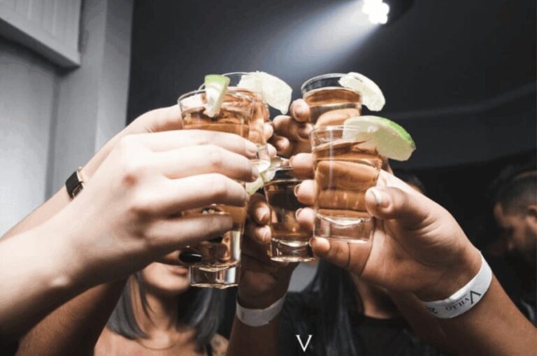 Taste of Nice: Gastronomic tour and pub crawl for groups of 6+! - Who Should Consider This Tour?