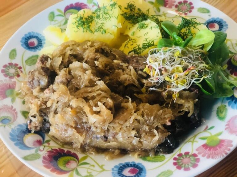 Taste of Poland - Old Town food tour and guided walk in one - Who Should Consider This Tour?