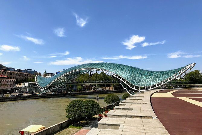 Tbilisi Explorer: Essential Walking Tour for First-Timers - The Experience: What It’s Like