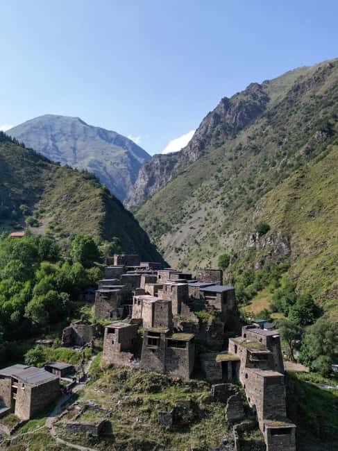 Tbilisi: Khevsureti Land of Legends Tour to Shatili-day tour - Moving to Ananuri and the Scenic Drive