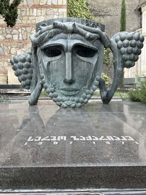 Tbilisi Legends: Mtatsminda Pantheon & Panoramic Views - The Breakdown of the Itinerary