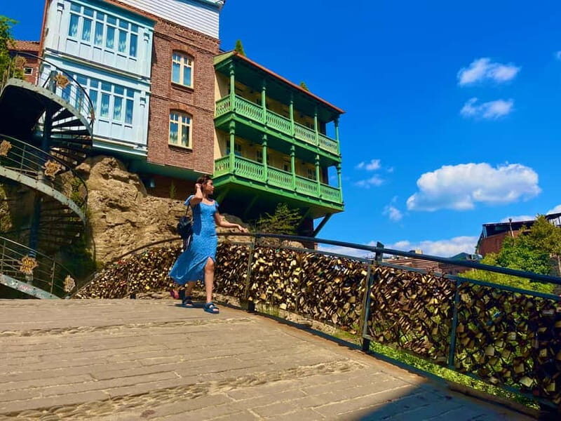 Tbilisi: Old & New City Guided Tour with 15 Tastings & Wine - What to Expect: A Detailed Breakdown