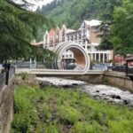 Tbilisi: Vardzia, Khertvisi, Rabati & Borjomi Day Trip - Vardzia: The Cave City Marvel