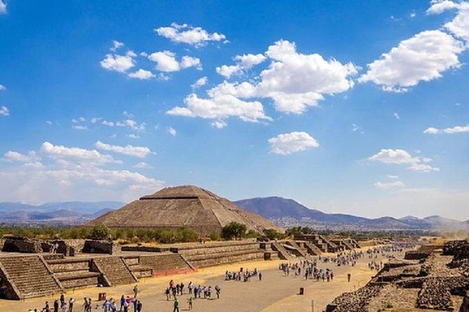 TEOTIHUACAN with a certified local guide -PRIVATE & SHARED OPTION - The Value of a Guided Tour