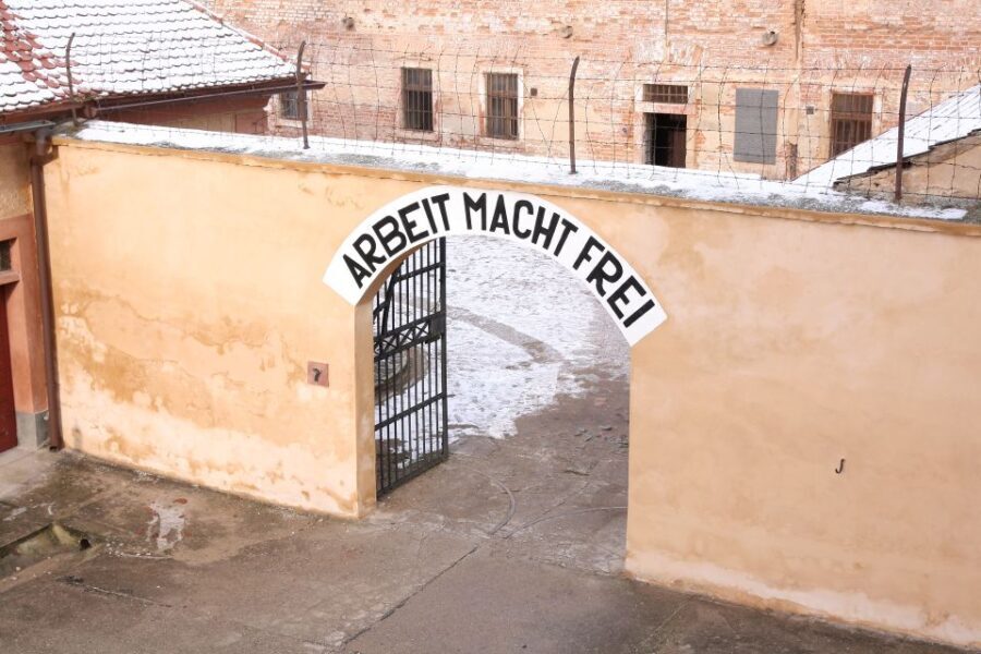 Terezin Memorial: Entry Ticket Combo w. Guided Walking Tour - Detailed Breakdown of the Experience