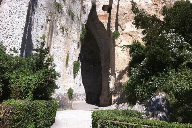 The Beautiful Greek Syracuse with Ortigia Island plus local open market - Practical Details and Cost Analysis