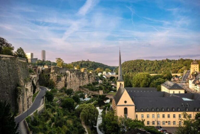 The Best of 3 Hours Private Walking Tour in Luxembourg - The Breakdown of the Itinerary