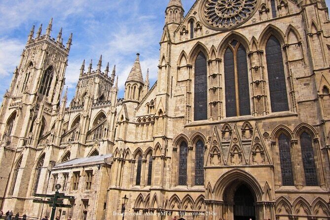 The Best of York Private Walking Tour: Landmarks & Hidden Gems - What Our Reviews Say