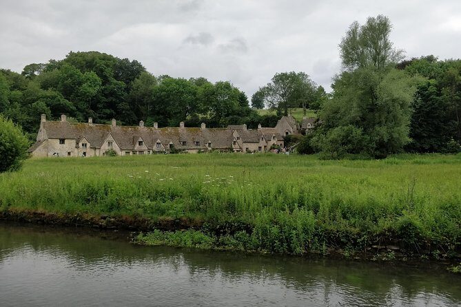The Charming Cotswolds Private Black Taxi Tour from London - The Itinerary: What to Expect