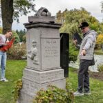 The Deep Pockets Of Graceland Cemetery Walking Tour - Who Should Consider This Tour?