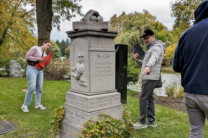 The Deep Pockets Of Graceland Cemetery Walking Tour - Who Should Consider This Tour?