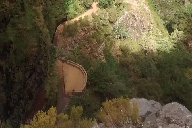 The Fantastic Cascades - The Practical Side: Transportation, Duration, and Price