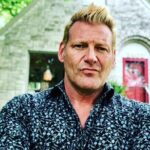 The Glitter Ball City Walking Tour with the Author Himself - Who Would Love This Tour?