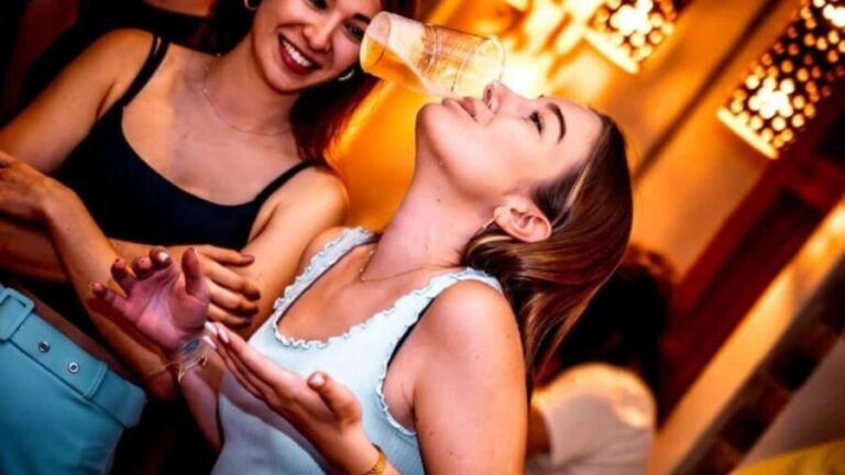 The Original Athens Pub Crawl With VIP Club Entry - The Experience: What to Expect