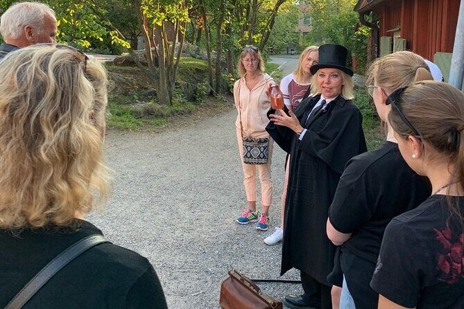 The Original Stockholm Ghost Walk and Historical Tour - Södermalm - A Closer Look at the Stockholm Ghost Walk Experience